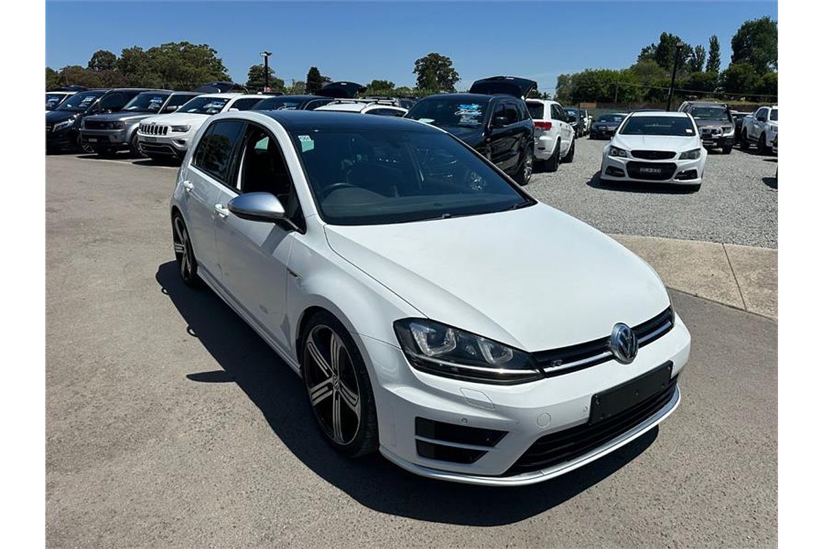 2015 Volkswagen Golf R 7