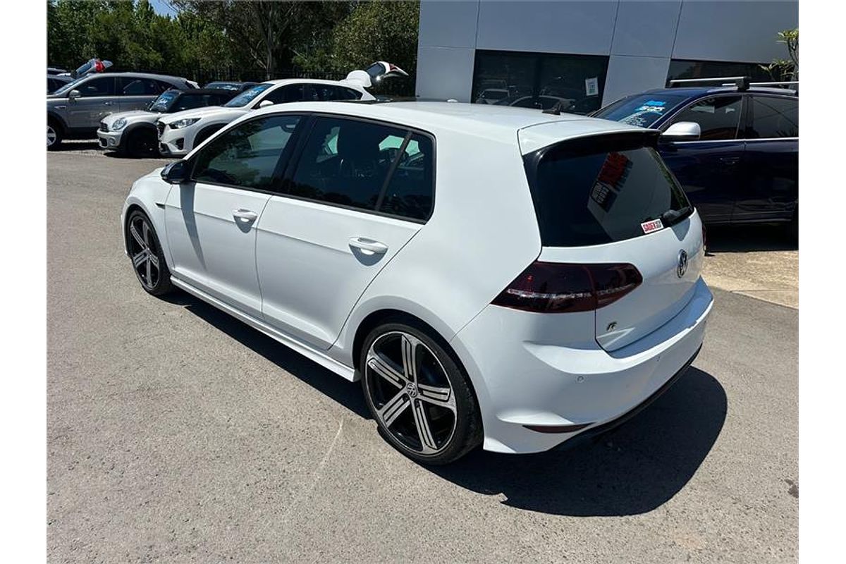 2015 Volkswagen Golf R 7