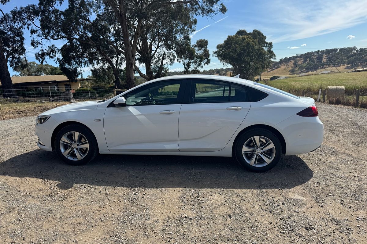 2018 Holden Commodore LT ZB