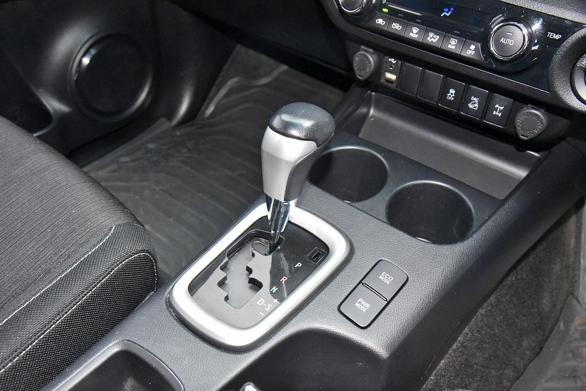 2018 Toyota Hilux SR5 GUN126R 4X4