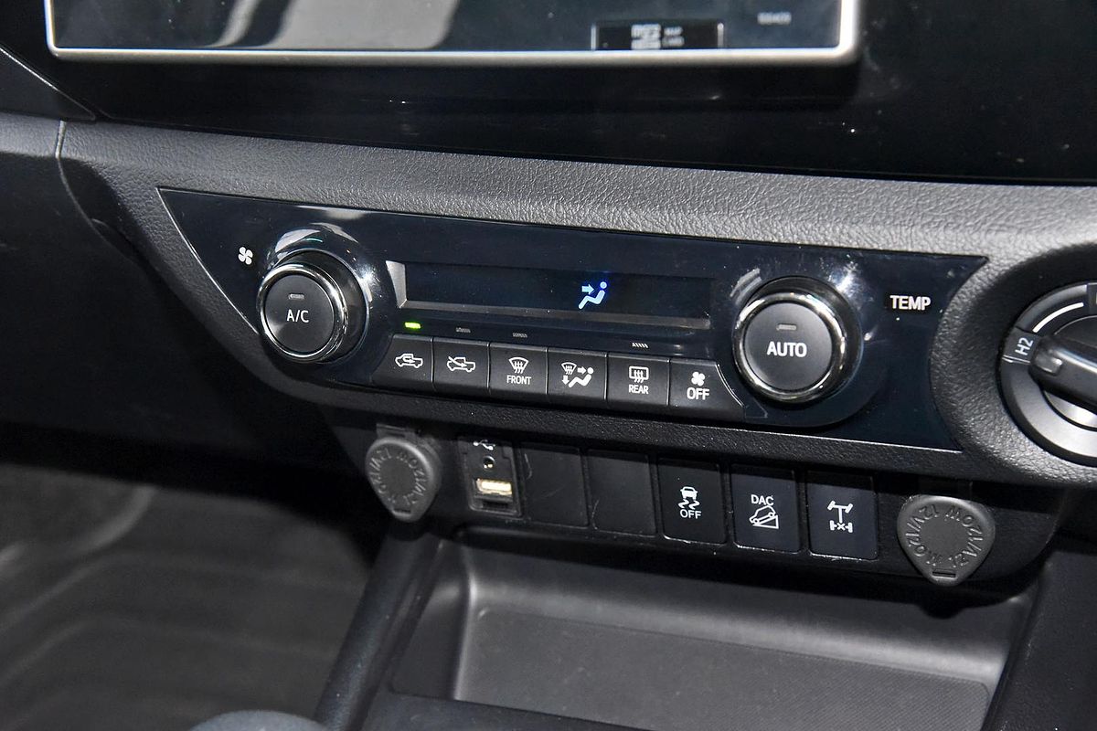 2018 Toyota Hilux SR5 GUN126R 4X4