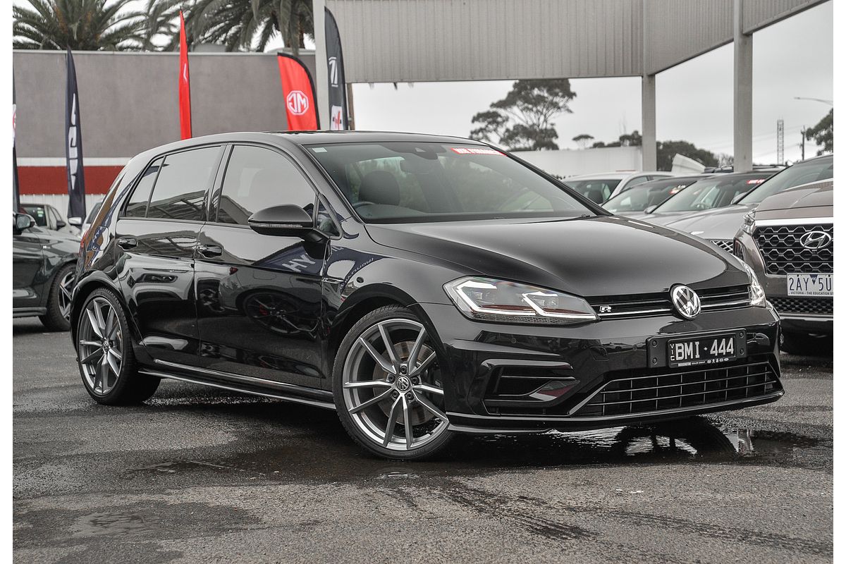 2017 Volkswagen Golf R Wolfsburg Edition 7.5
