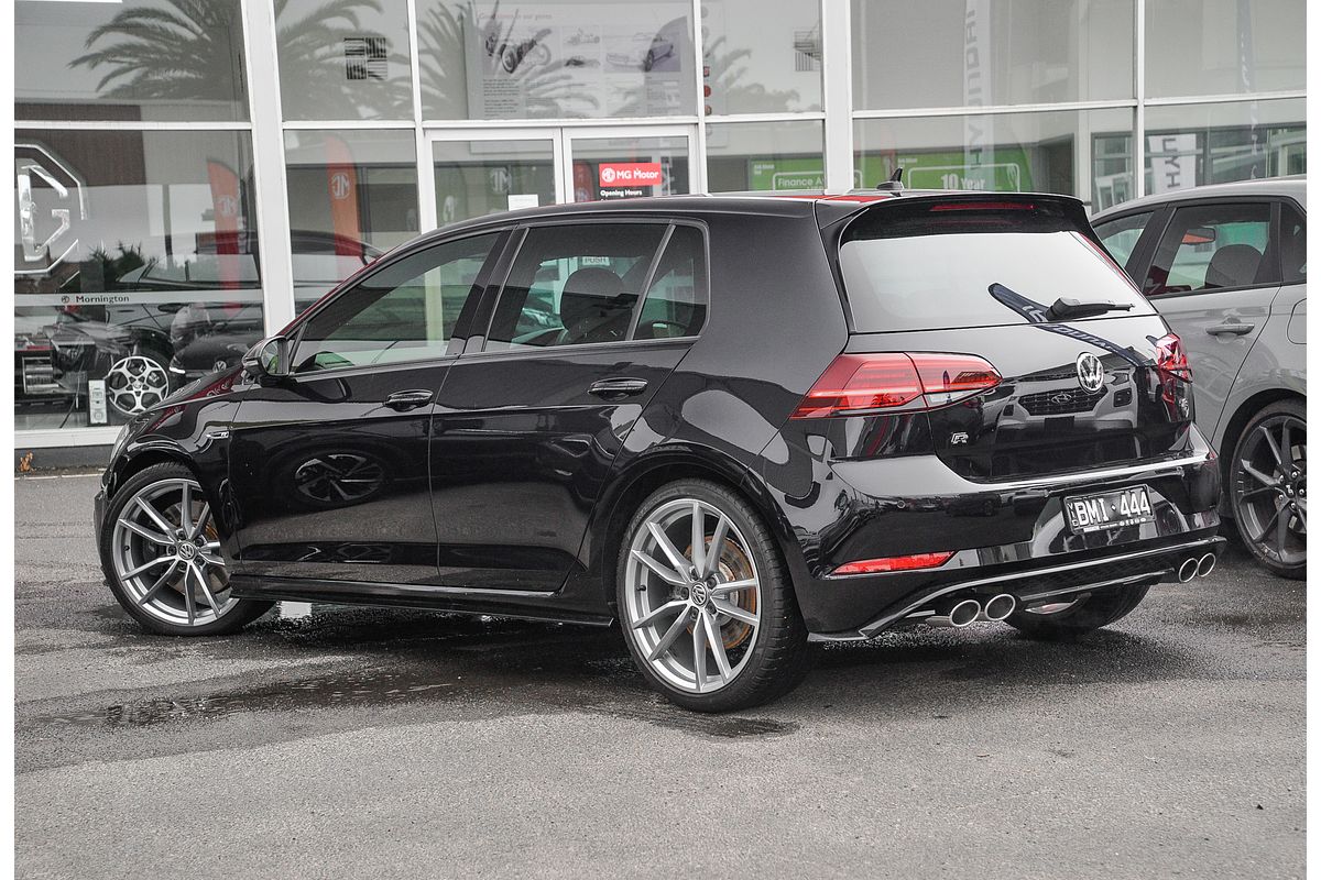 2017 Volkswagen Golf R Wolfsburg Edition 7.5
