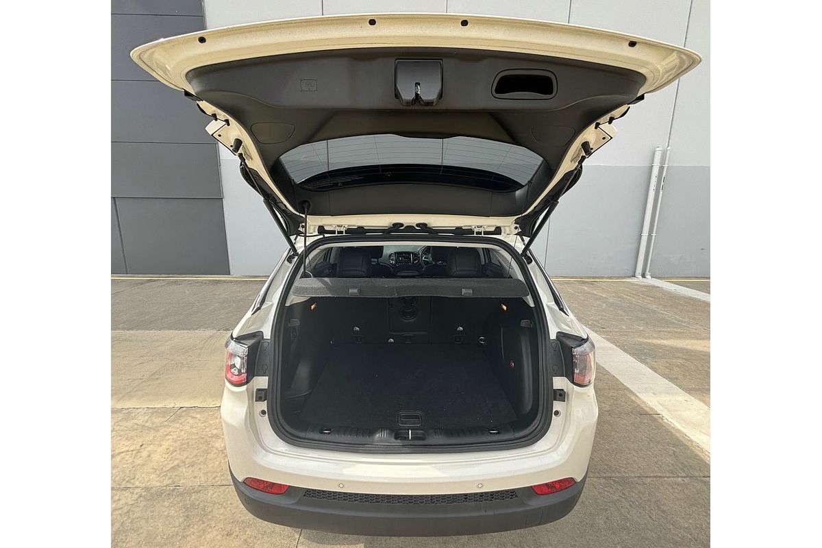 2020 Jeep Compass Limited M6
