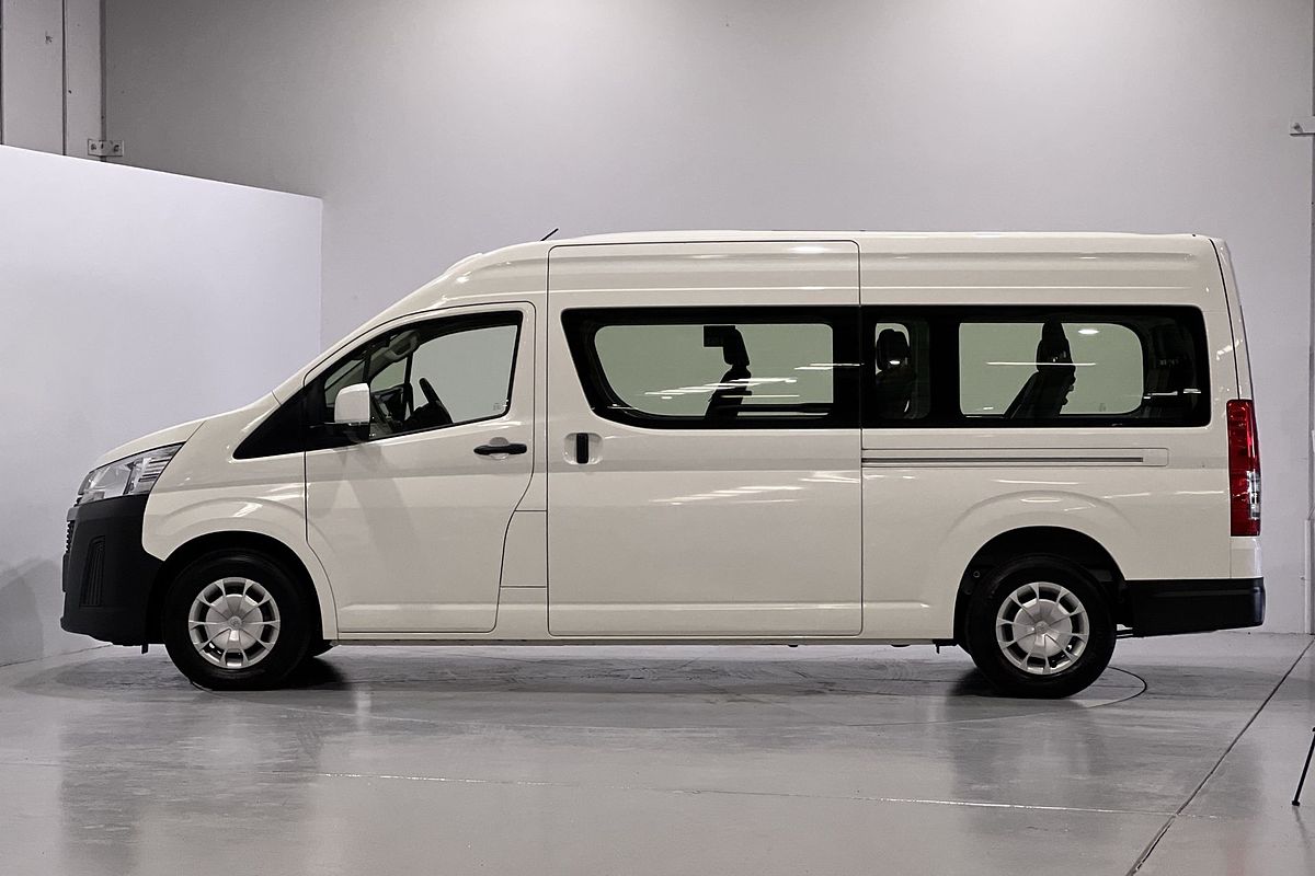 2023 Toyota Hiace Commuter GDH322R