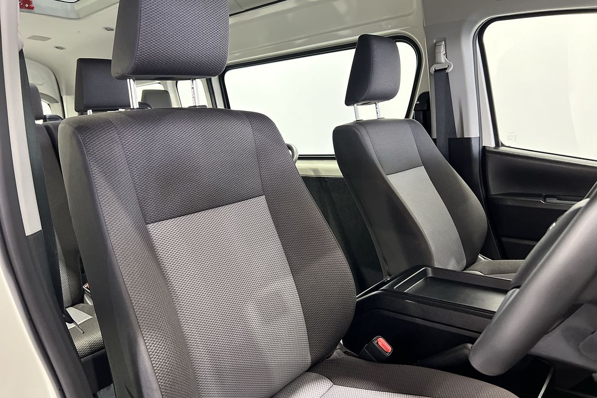 2023 Toyota Hiace Commuter GDH322R