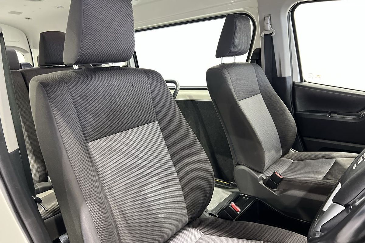 2019 Toyota Hiace Commuter GDH322R