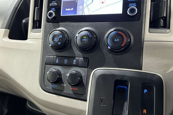 2019 Toyota Hiace Commuter GDH322R