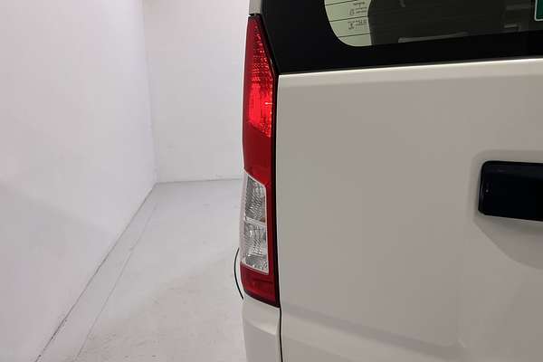2019 Toyota Hiace Commuter GDH322R