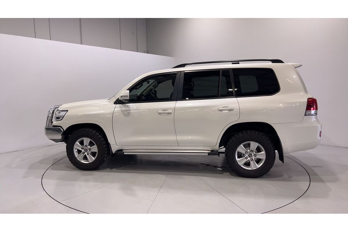 2017 Toyota Landcruiser Altitude VDJ200R