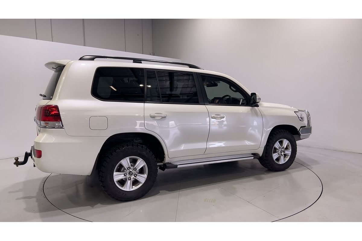 2017 Toyota Landcruiser Altitude VDJ200R