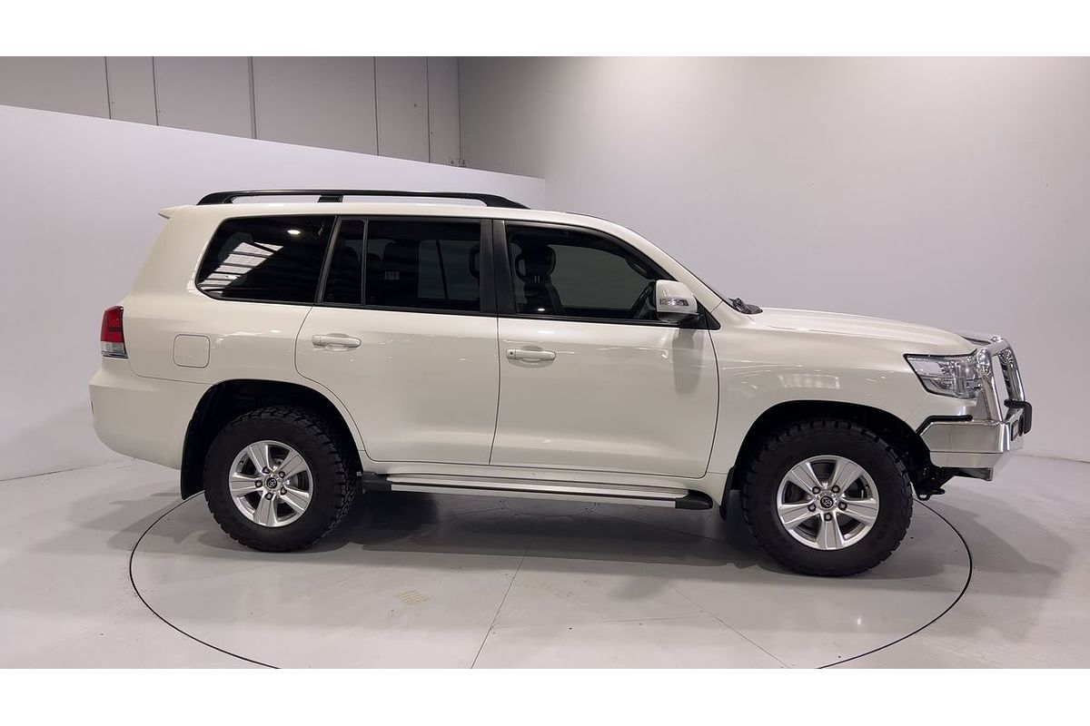 2017 Toyota Landcruiser Altitude VDJ200R