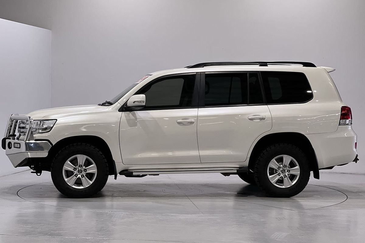 2017 Toyota Landcruiser Altitude VDJ200R