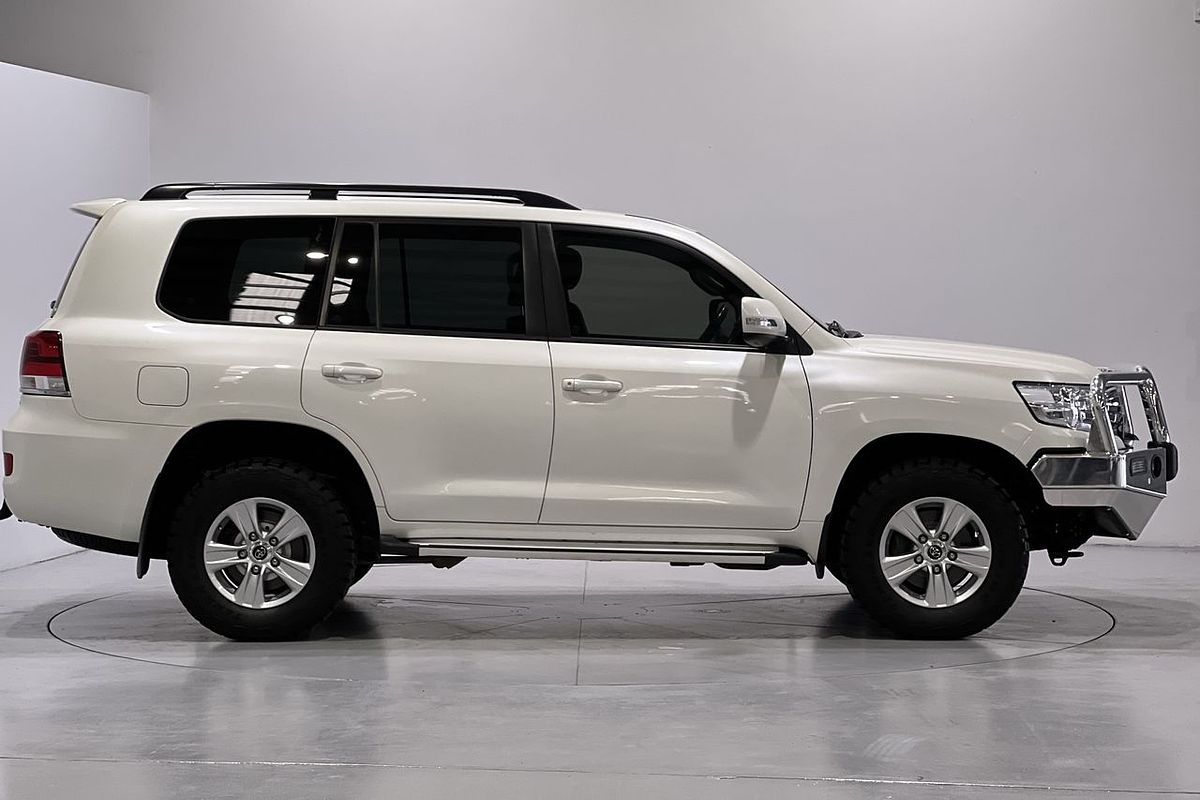 2017 Toyota Landcruiser Altitude VDJ200R
