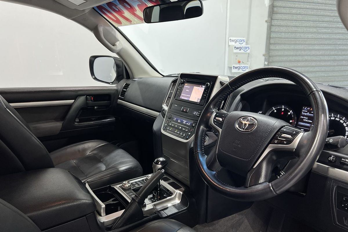 2017 Toyota Landcruiser Altitude VDJ200R
