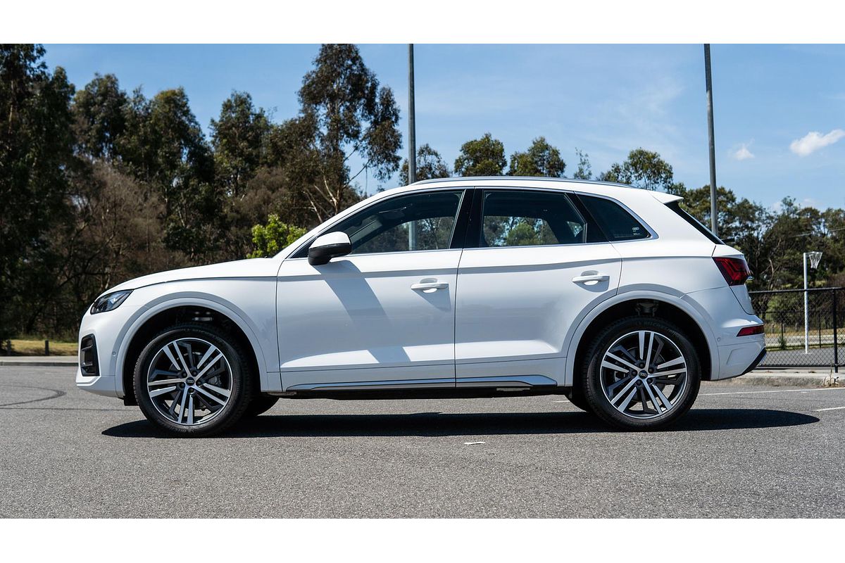 2024 Audi Q5 45 TFSI Sport FY
