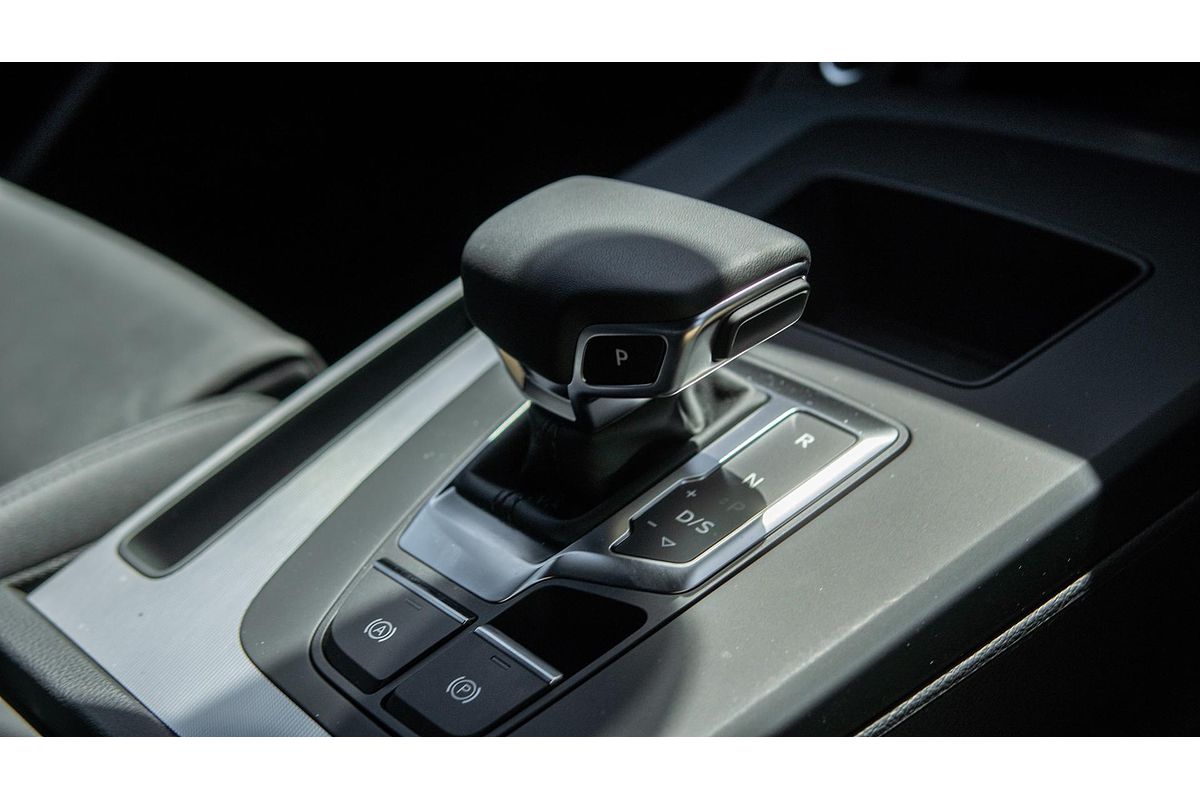 2024 Audi Q5 45 TFSI Sport FY