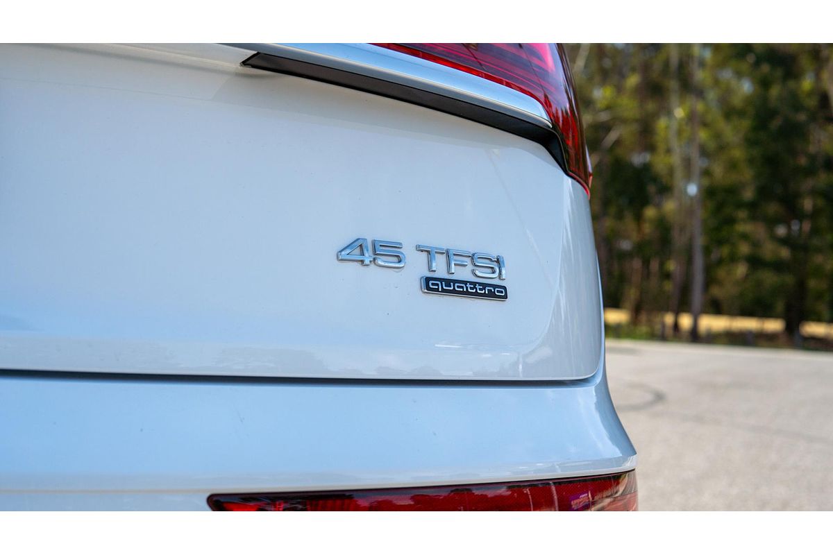 2024 Audi Q5 45 TFSI Sport FY