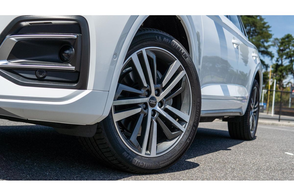 2024 Audi Q5 45 TFSI Sport FY