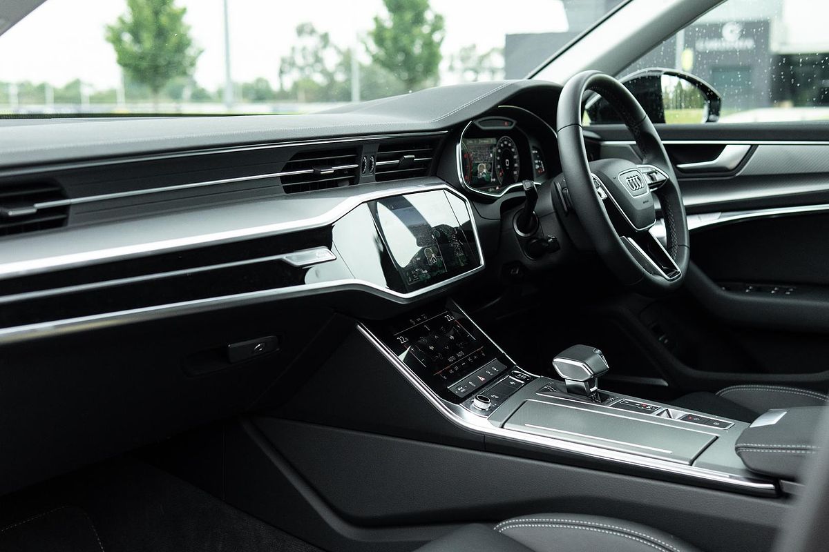 2024 Audi A6 40 TFSI S line C8