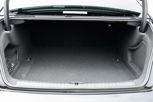 2024 Audi A6 40 TFSI S line C8