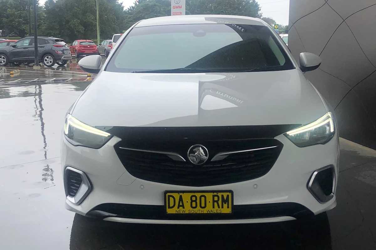 2018 Holden COMMODORE RS ZB