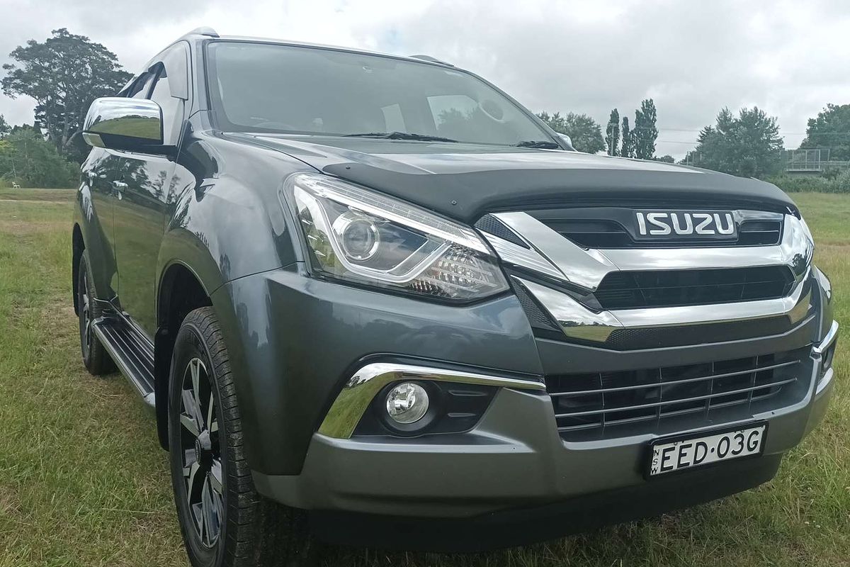 2019 Isuzu MU-X LS-T