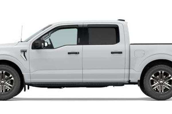 2023 Ford F-150 XLT 4X4 LWB