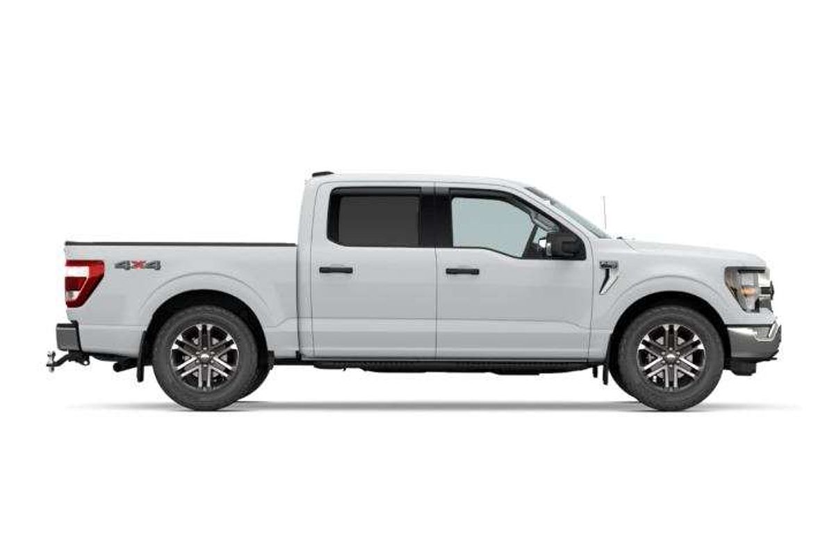 2023 Ford F-150 XLT 4X4