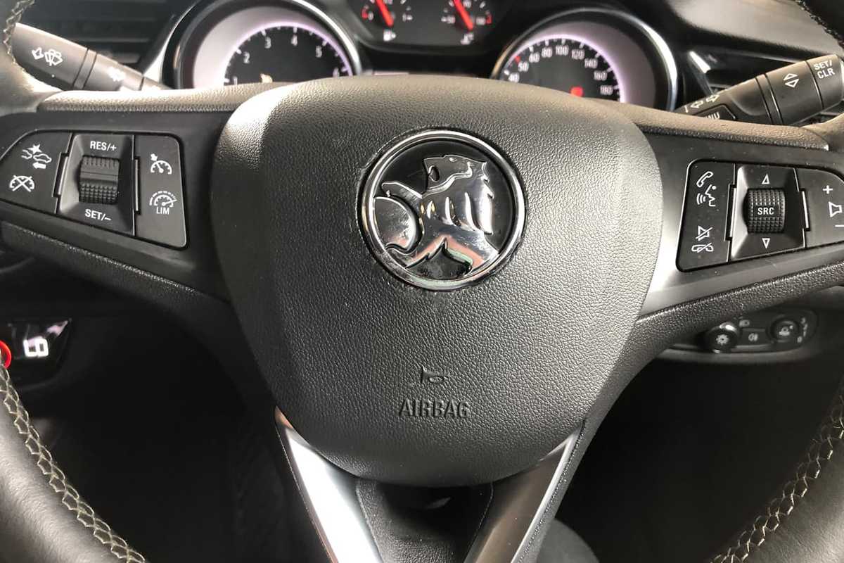 2018 Holden COMMODORE RS ZB
