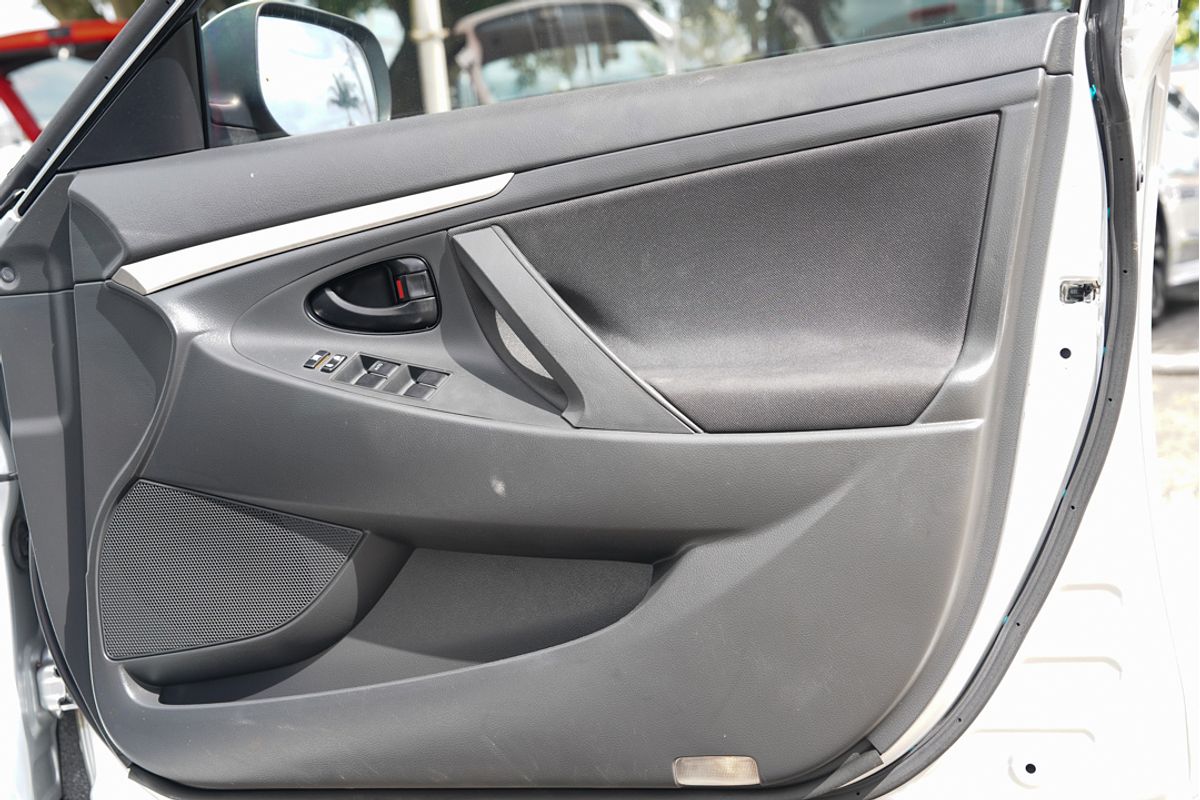 2011 Toyota Aurion AT-X GSV40R