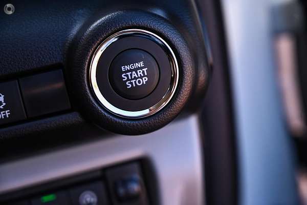2024 Suzuki Swift Hybrid UZ