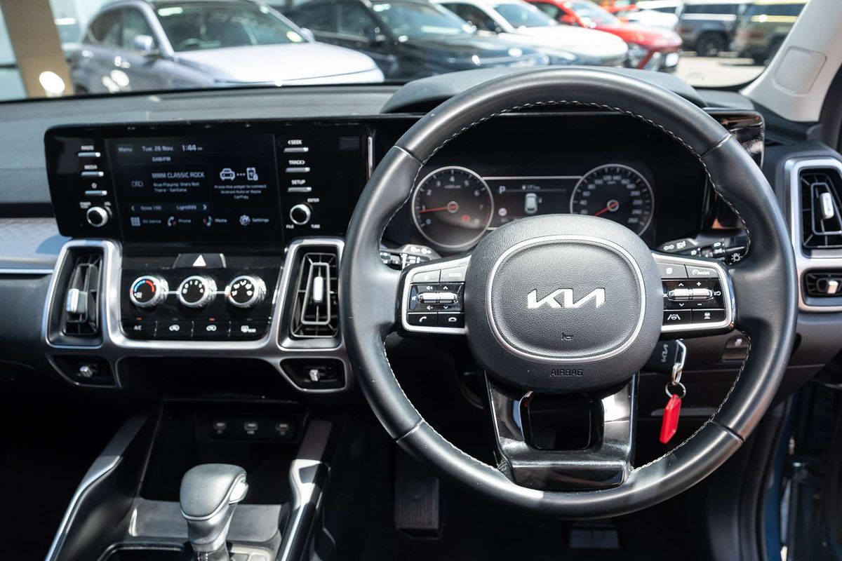 2021 Kia Sorento S MQ4