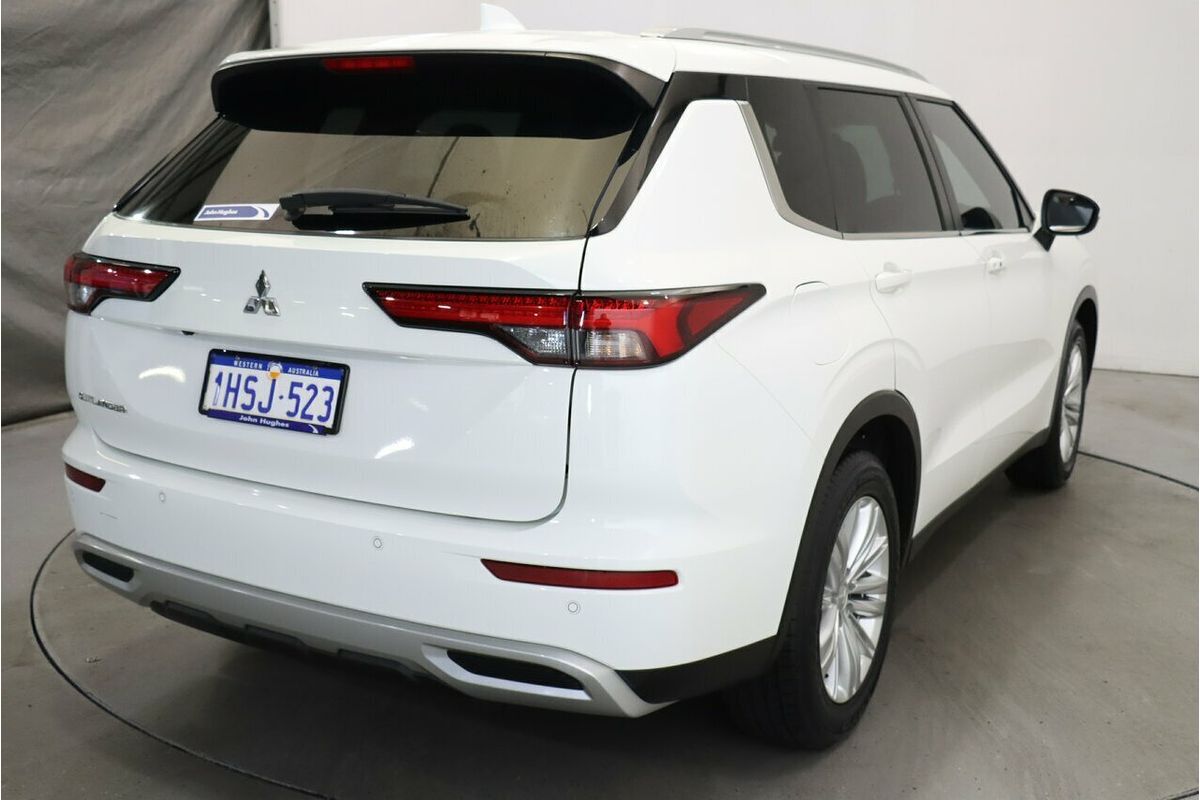 2022 Mitsubishi Outlander LS ZM