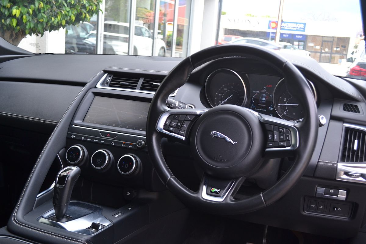 2018 Jaguar E-PACE P300 R-Dynamic SE X540
