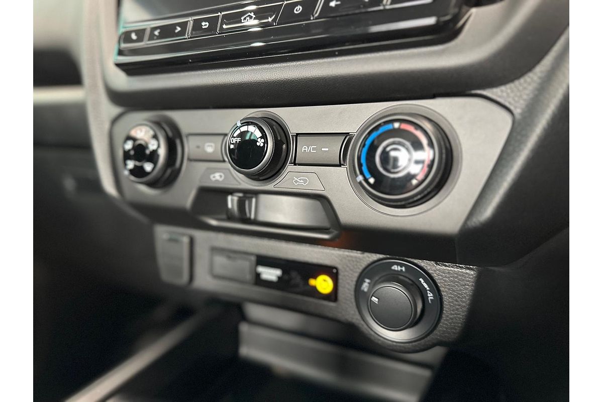 2023 Isuzu D-MAX SX 4X4