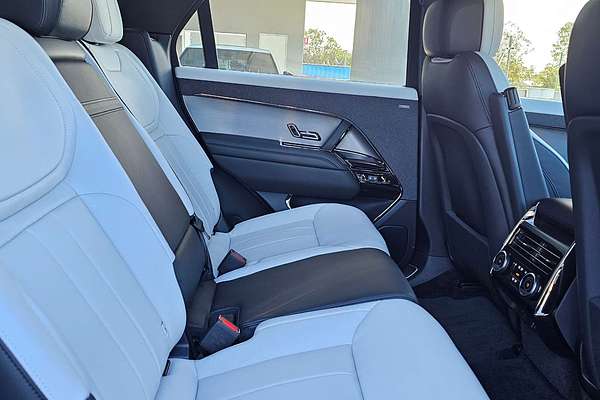 2024 Land Rover Range Rover Sport D350 Dynamic HSE L461