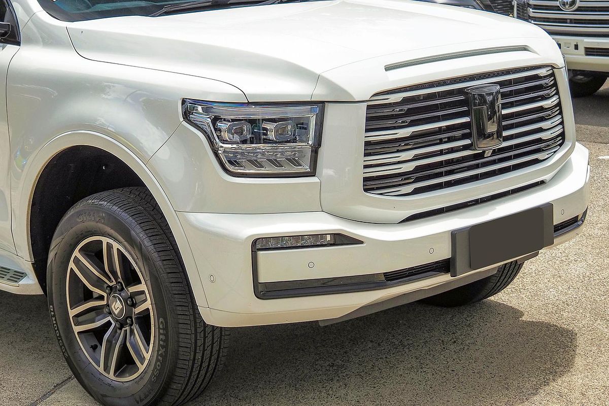 2024 GWM Tank 500 Lux Hybrid P03