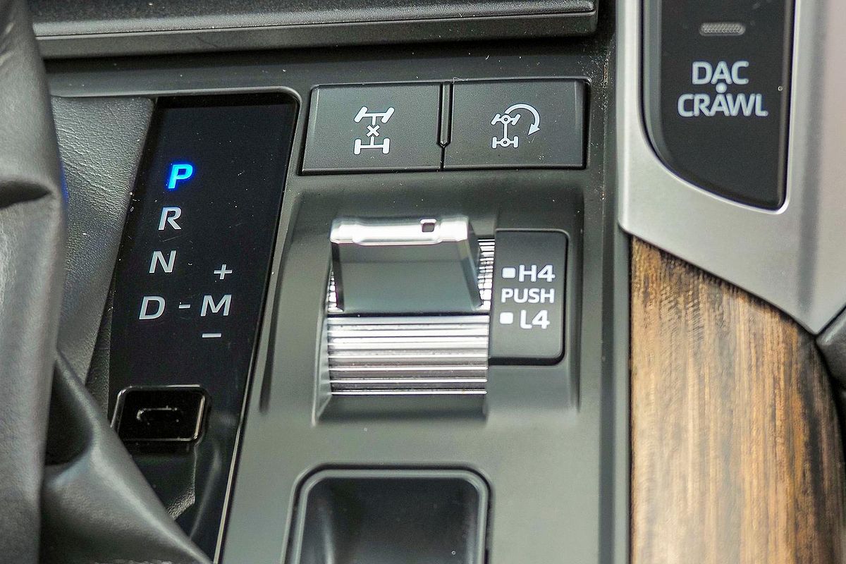 2022 Toyota Landcruiser VX FJA300R