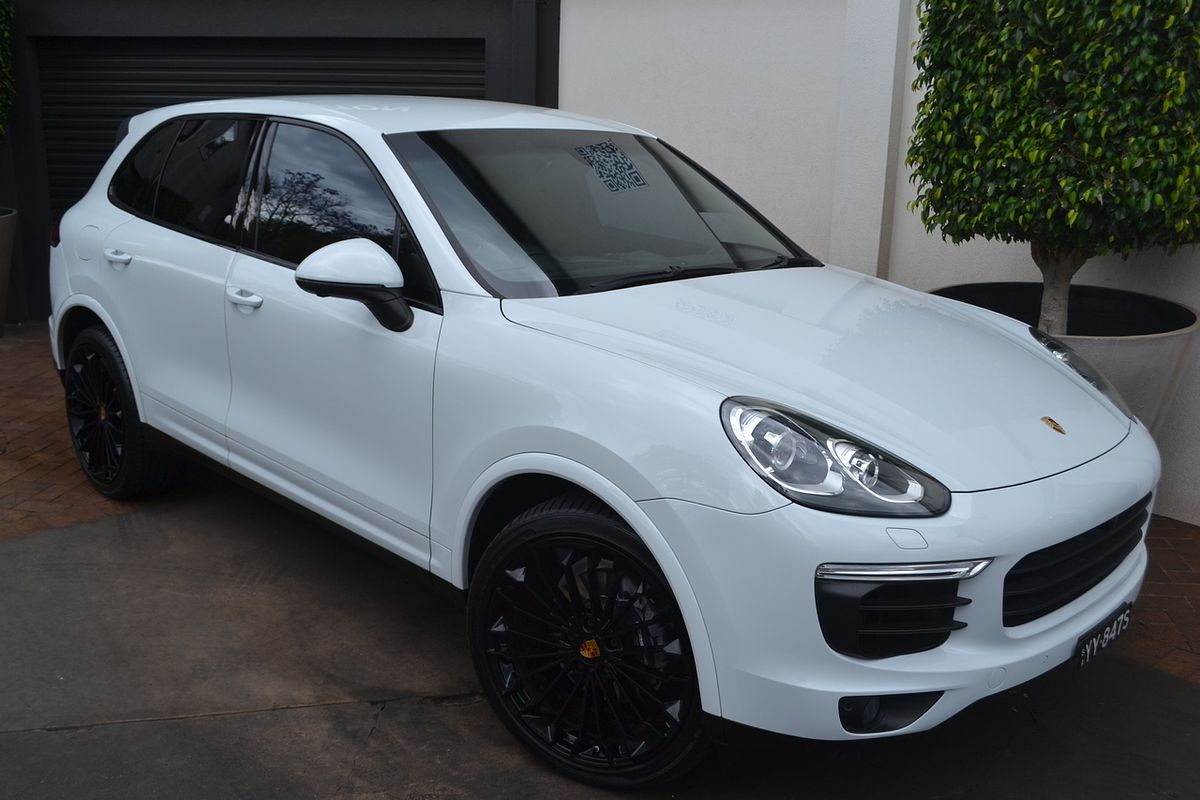 2017 Porsche Cayenne Diesel Platinum Edition 92A
