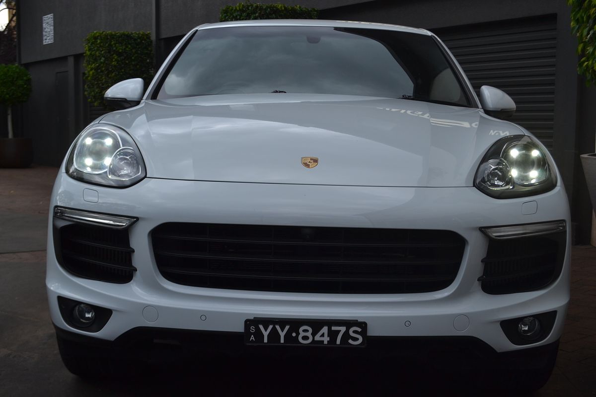 2017 Porsche Cayenne Diesel Platinum Edition 92A