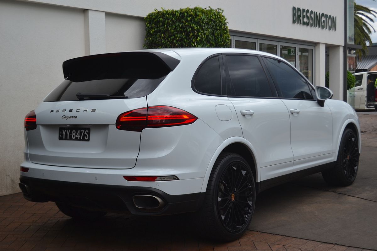 2017 Porsche Cayenne Diesel Platinum Edition 92A
