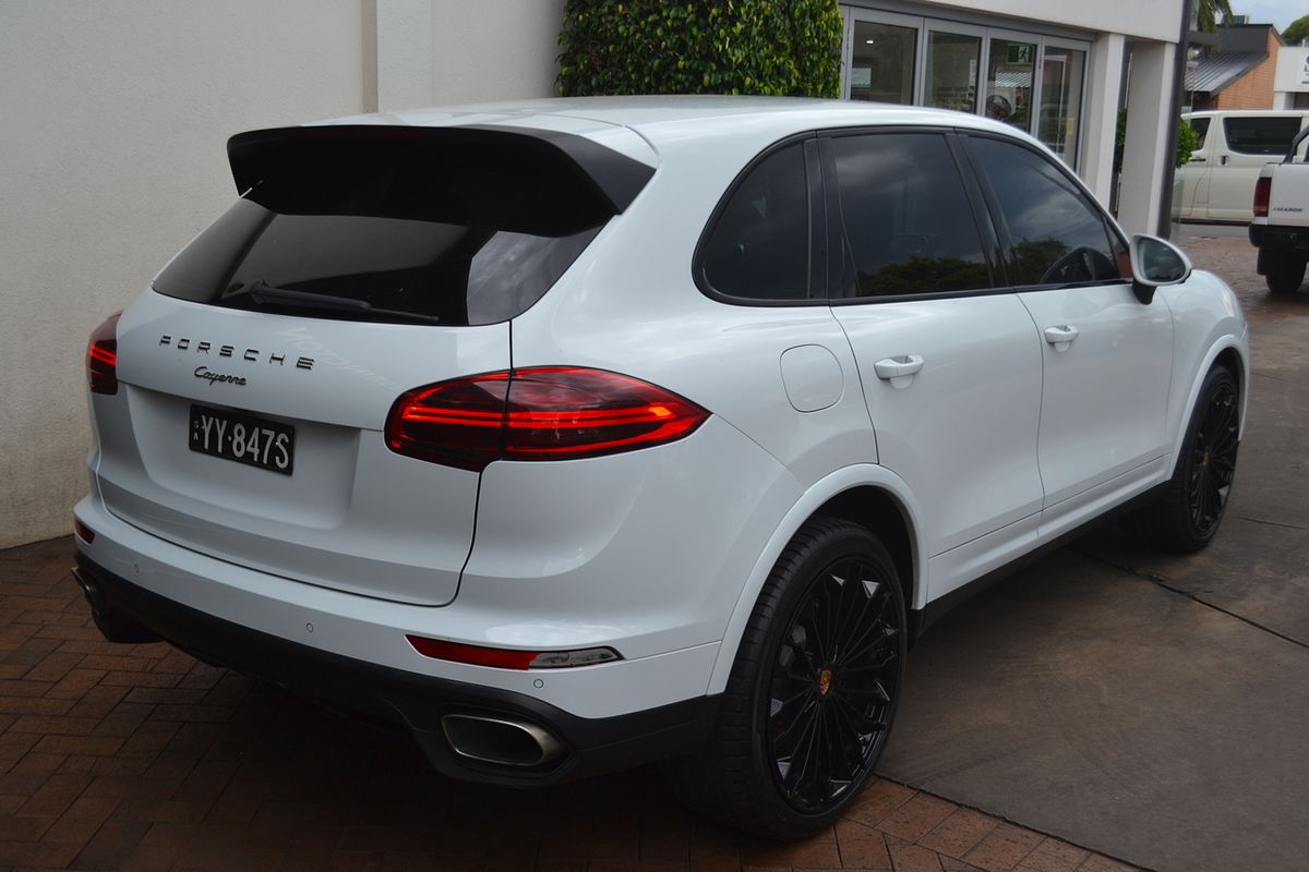 2017 Porsche Cayenne Diesel Platinum Edition 92A