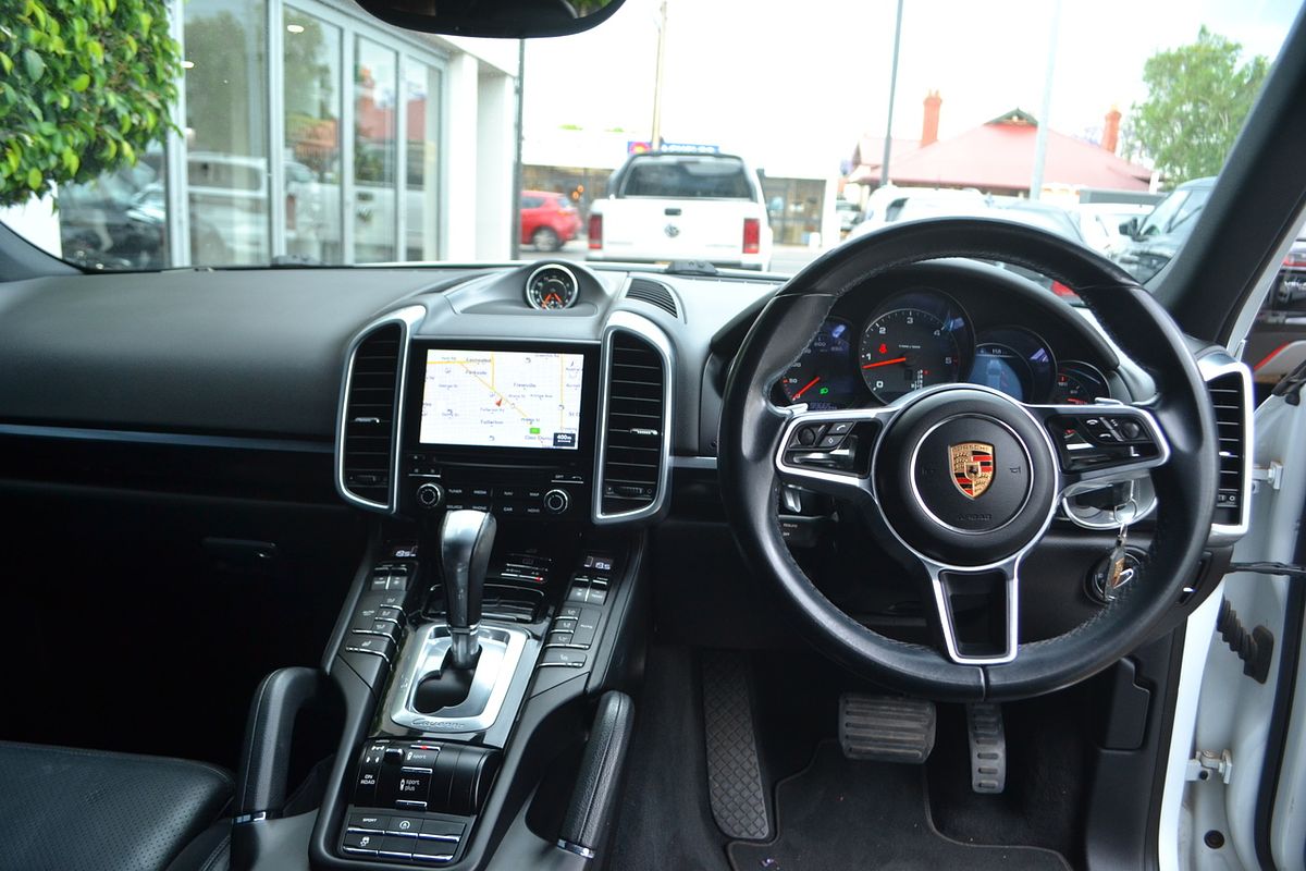 2017 Porsche Cayenne Diesel Platinum Edition 92A