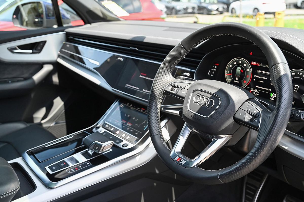 2023 Audi Q7 55 TFSI S line 4M