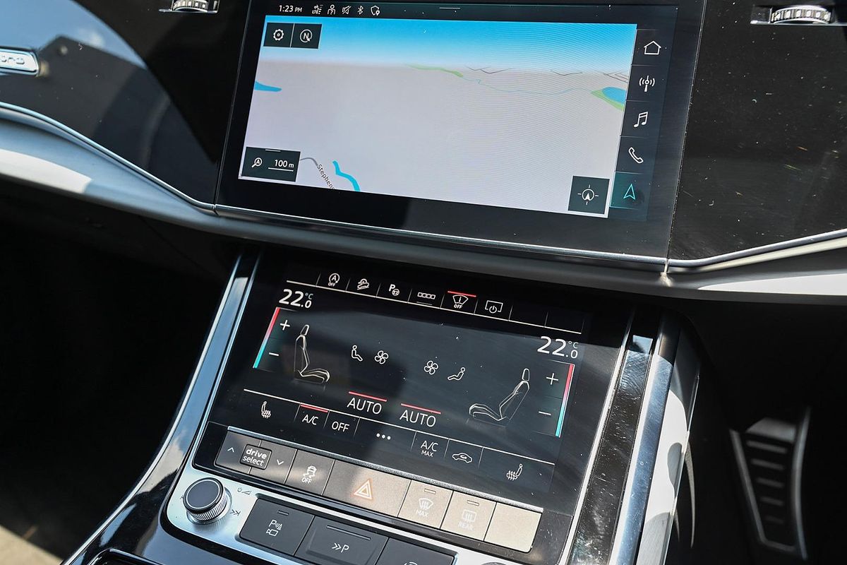 2023 Audi Q7 55 TFSI S line 4M