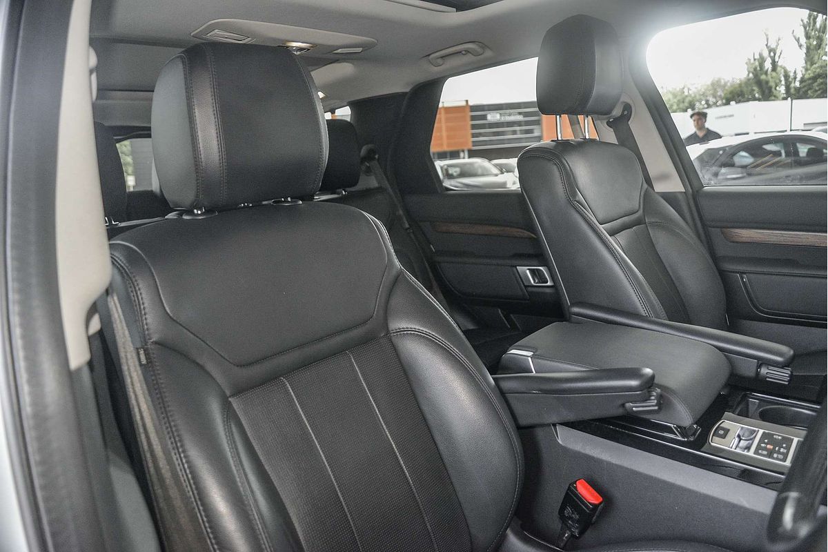 2017 Land Rover Discovery TD6 HSE Series 5