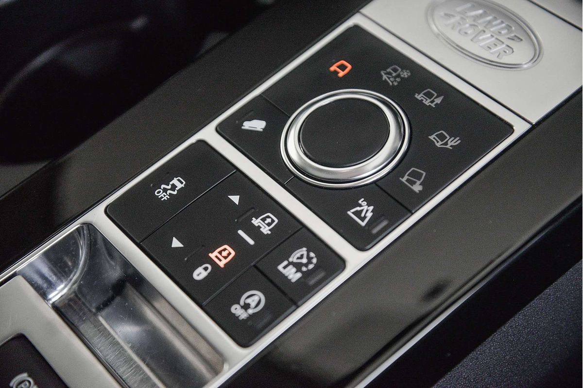 2017 Land Rover Discovery TD6 HSE Series 5