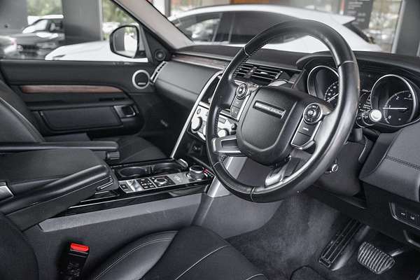 2017 Land Rover Discovery TD6 HSE Series 5
