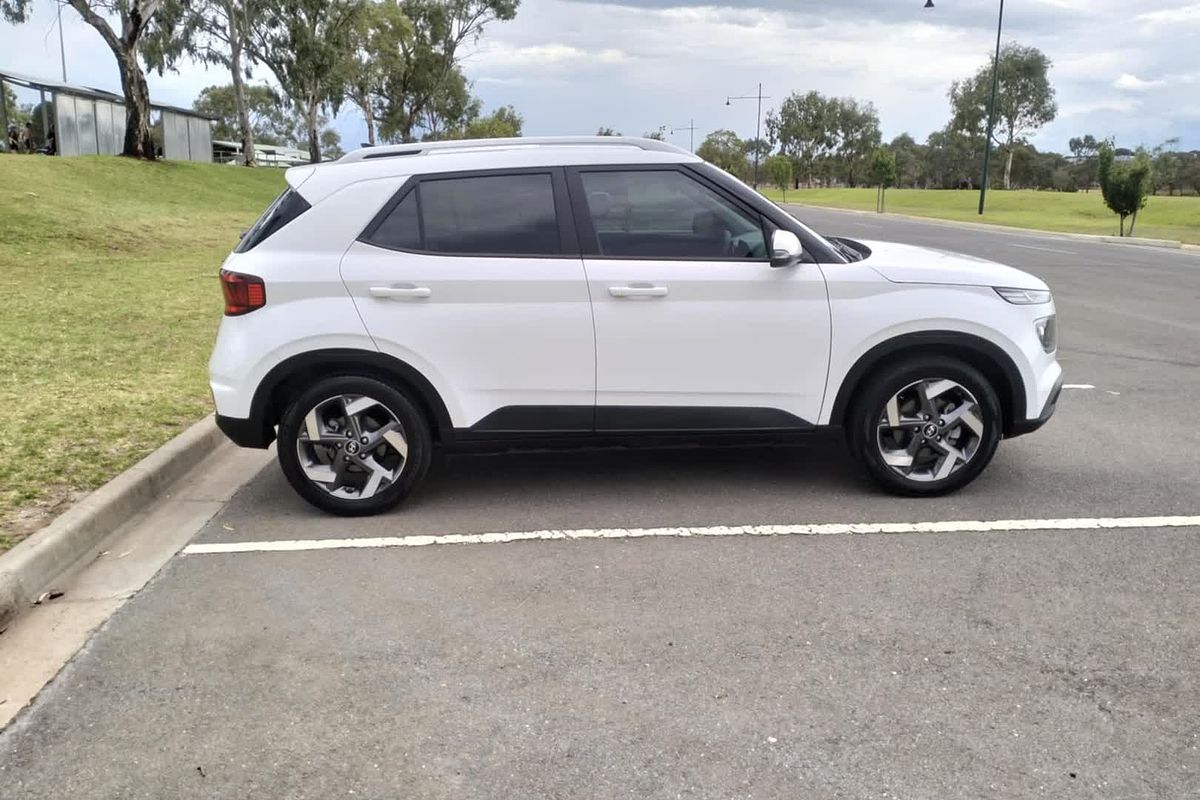 2021 Hyundai Venue Active QX.V3